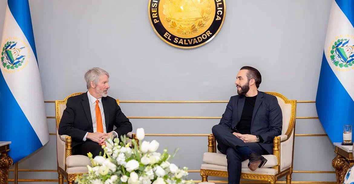 El Salvador Promotes Development and Attracts Tech Talent through AI Legal Initiatives.